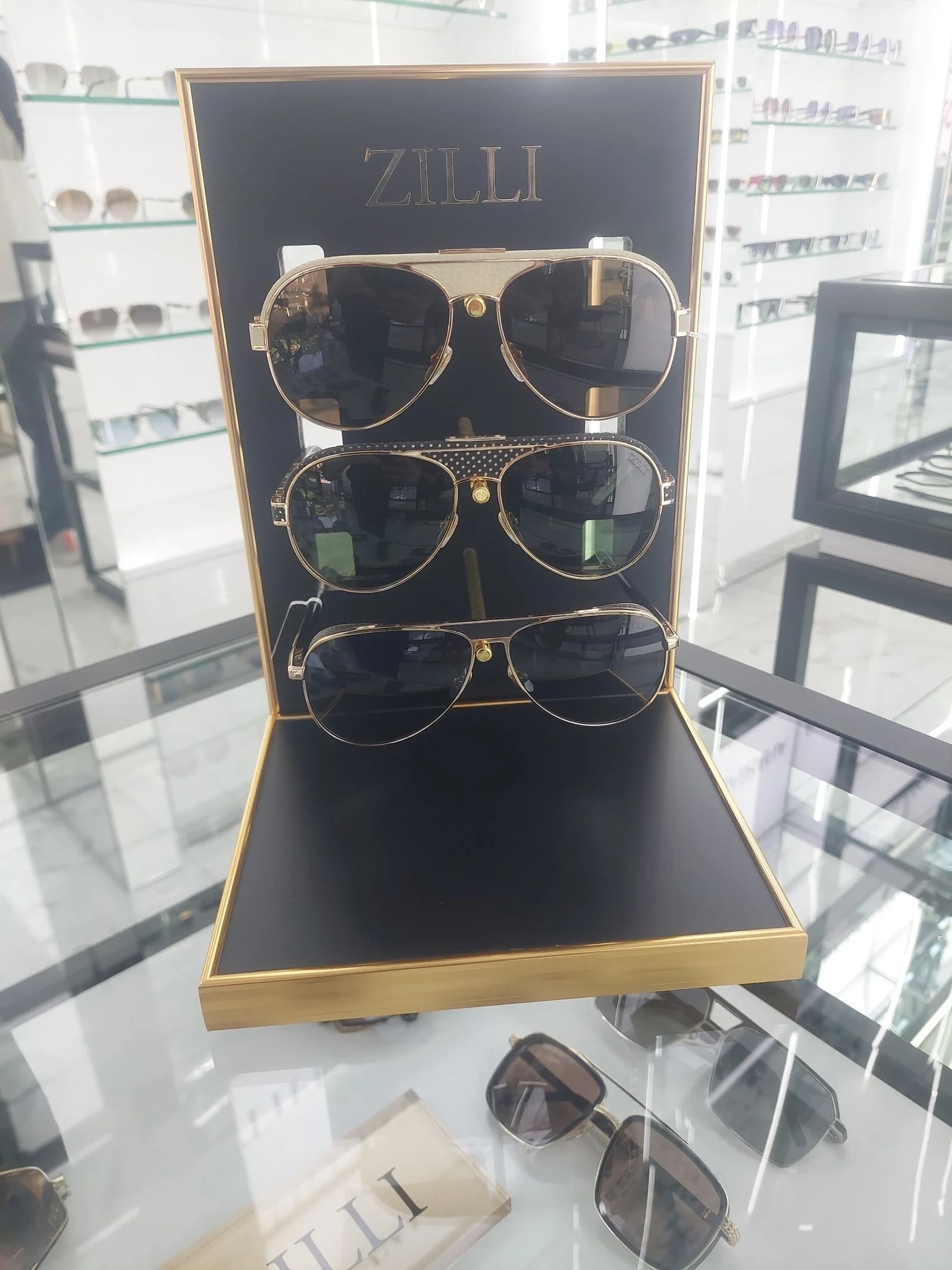 Sunglasses — AXIS selection 6