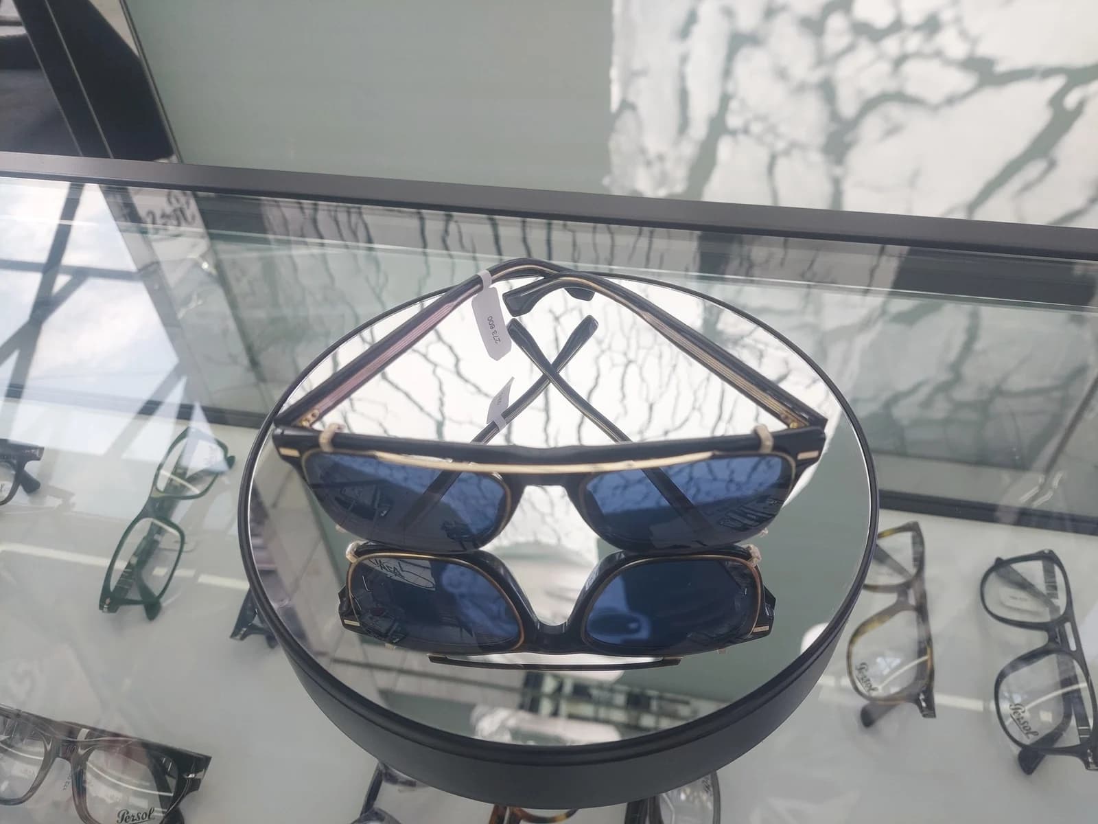 Sunglasses — AXIS selection 3